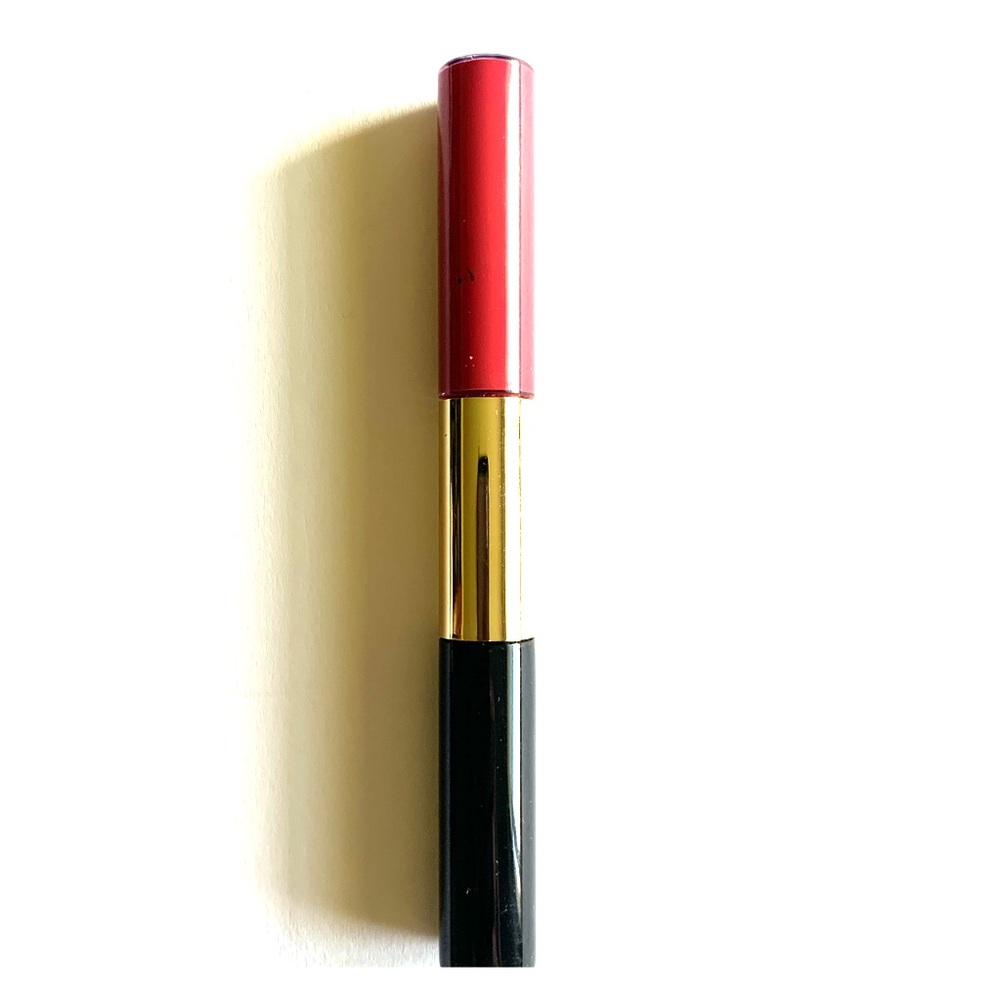 LE ROUGE DUO ULTRA TENUE 
ULTRA WEAR- Sensual Rose